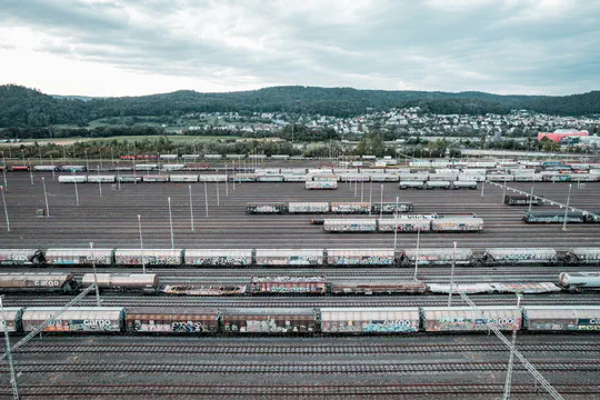 Process optimisation in rail system development